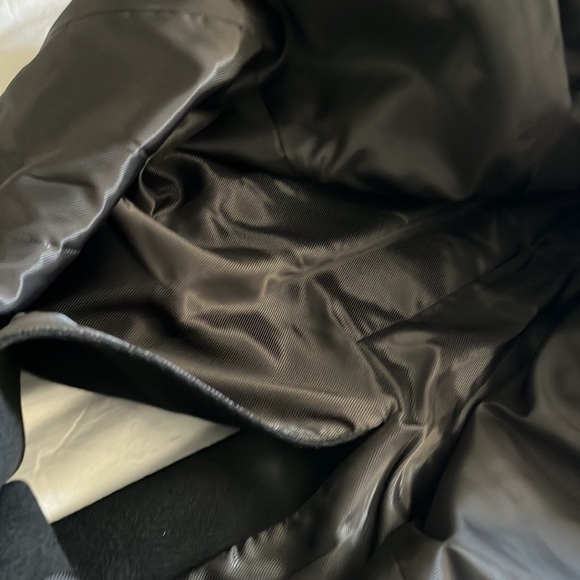 NWT: Polo Ralph Lauren women’s coat 56% wool, 36% polyester, 8% others fibers - Picture 12 of 16